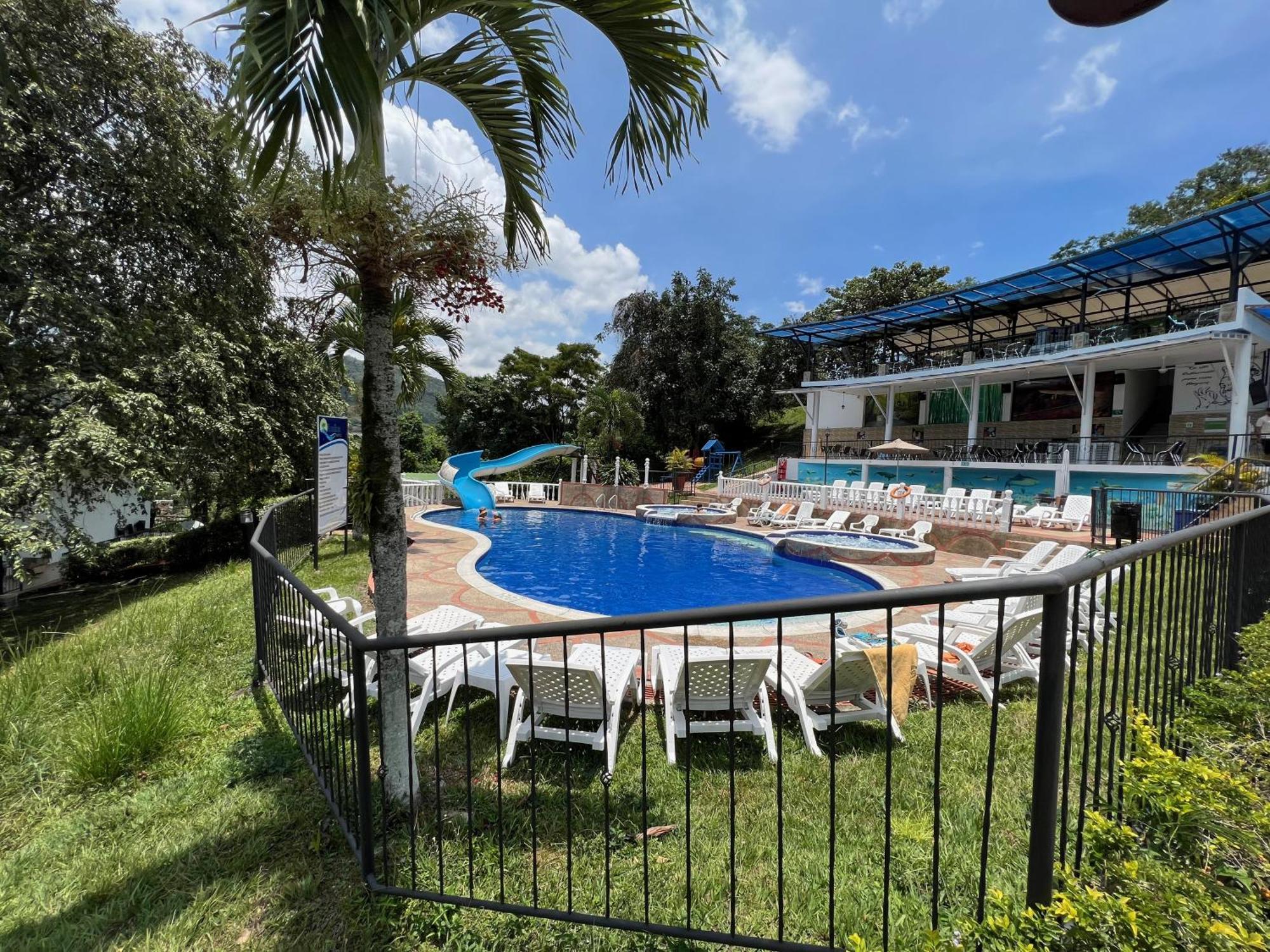Villeta Resort Hotel エクステリア 写真