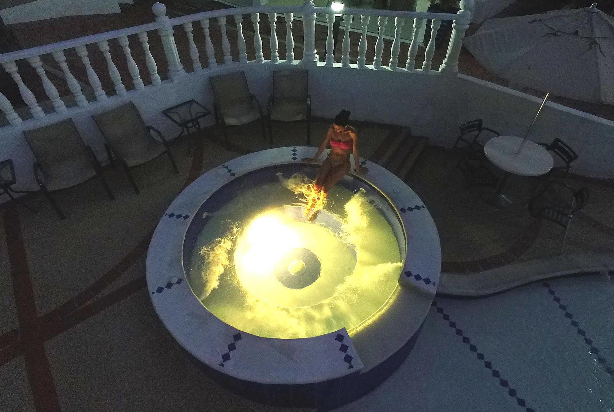 Villeta Resort Hotel エクステリア 写真